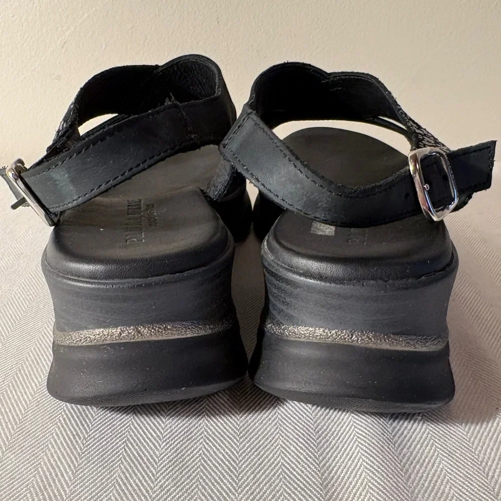 Paula Urban Black Leather Metallic Floral Wedge Sandals Womens 39 Spain‎